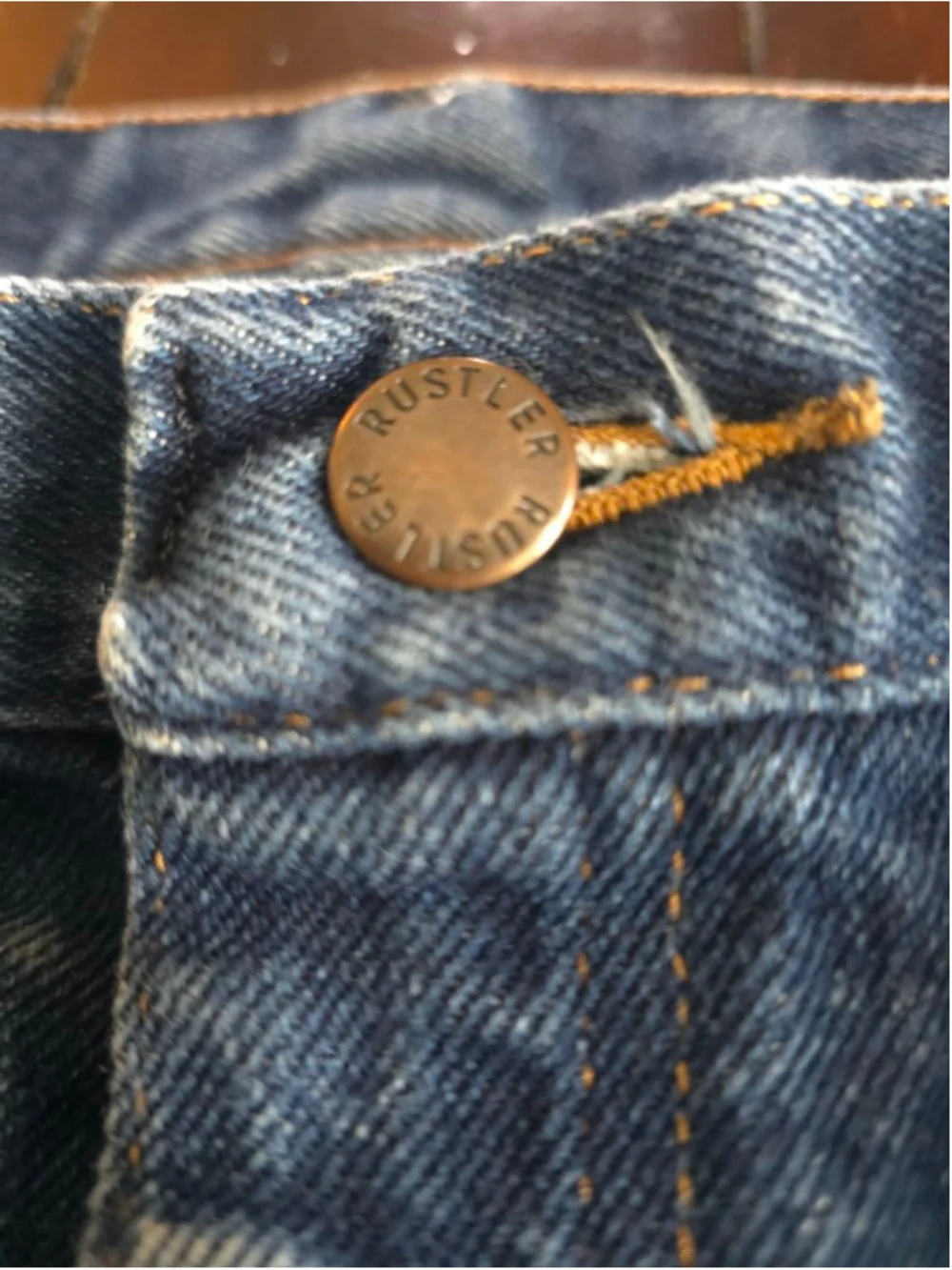 Vintage 90s Men's Rustler Blue Straight Jeans Size 34x32 Grunge Casual